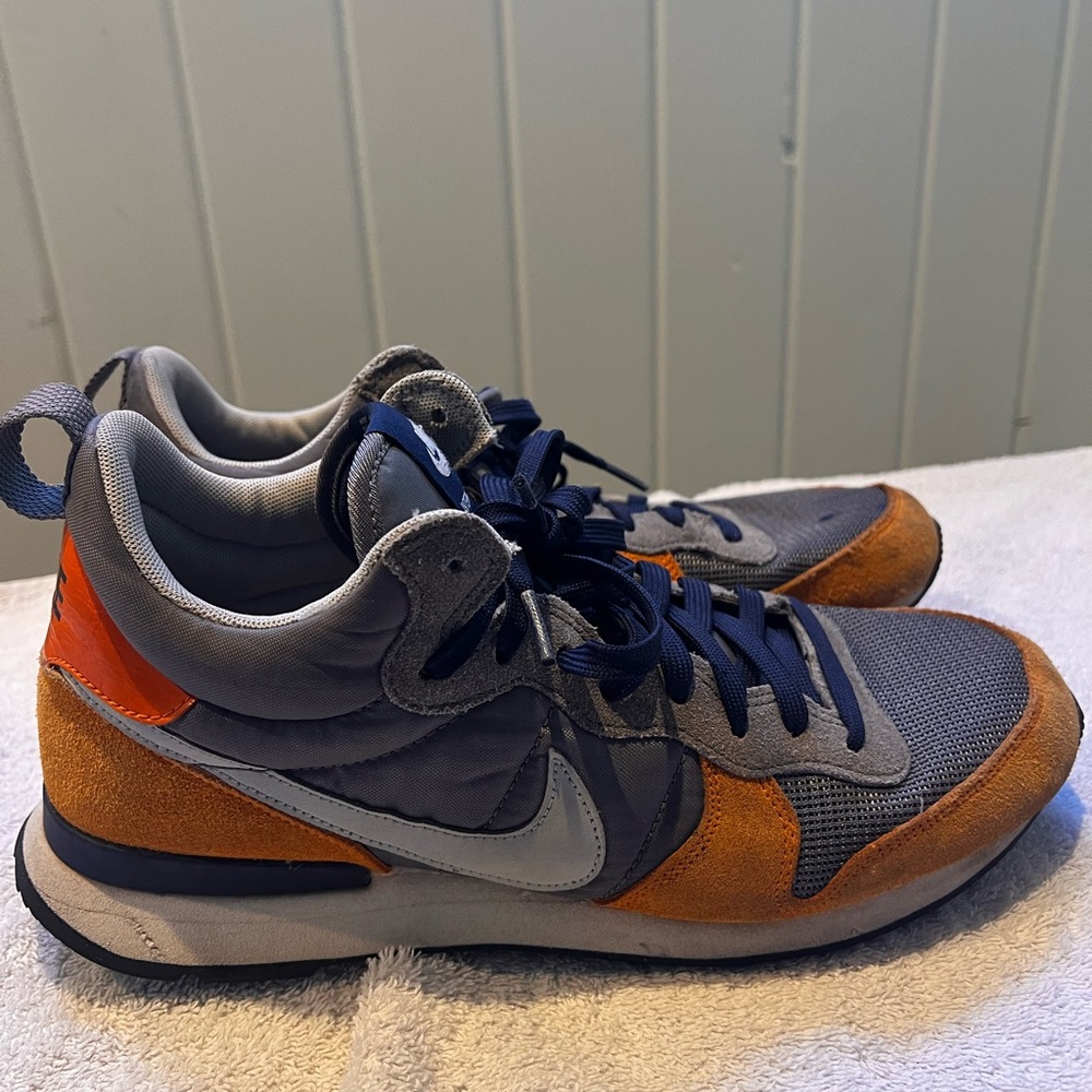 Nike Internationalist Mid
Light Ash Copper Size 10 - Picture 6 of 7